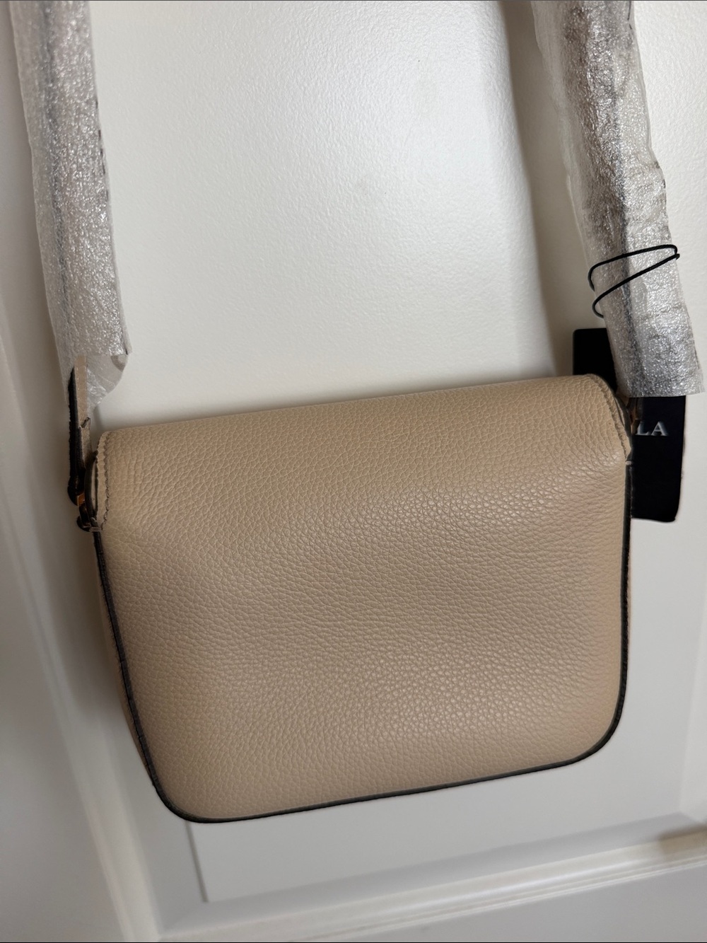 Furla: Women’s Cream Crossbody Bag - Classic Saddle Style - Picture 4 of 5
